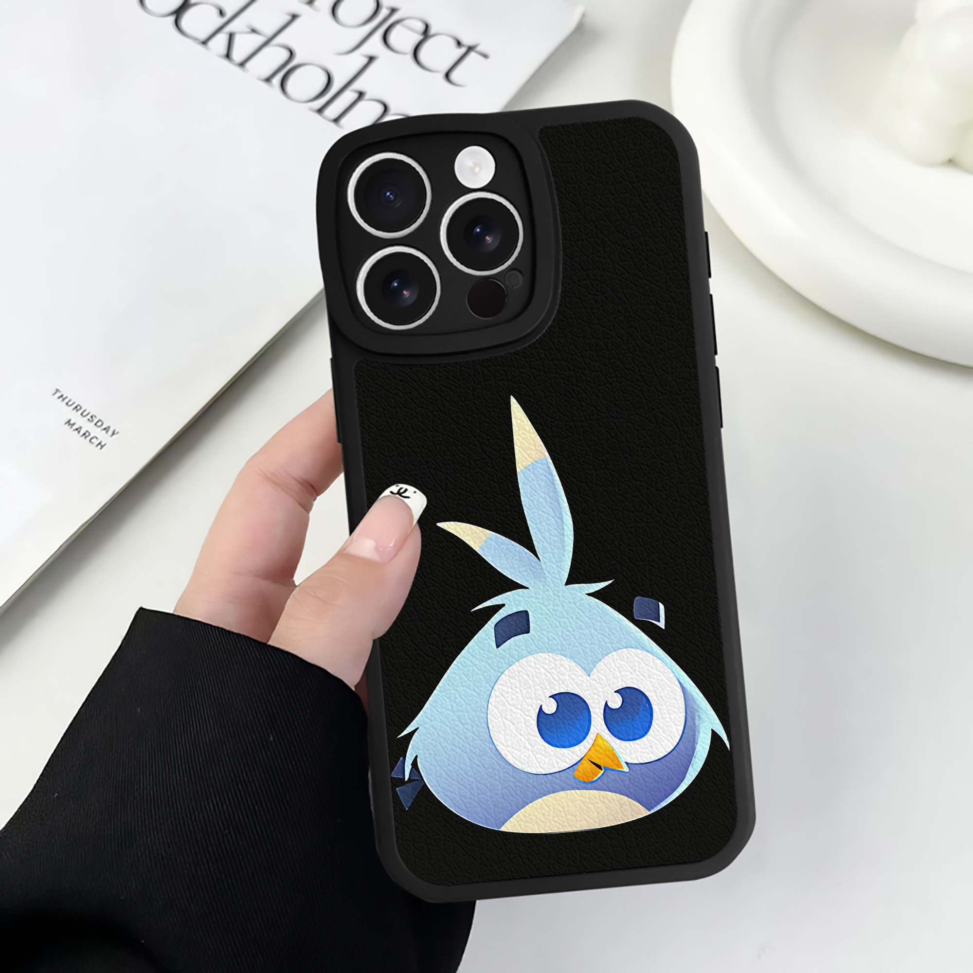 （画像用） Angry Birds アングリーバード 【iPhone 16シリーズ対応】シリコンスマホケース（レザー調） 材質：シリコン